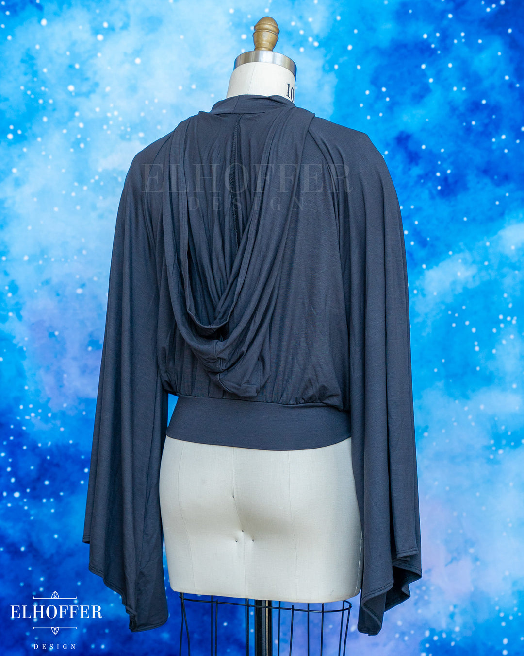 Essential Princess Hooded Crop Top - Cozy Antique Black