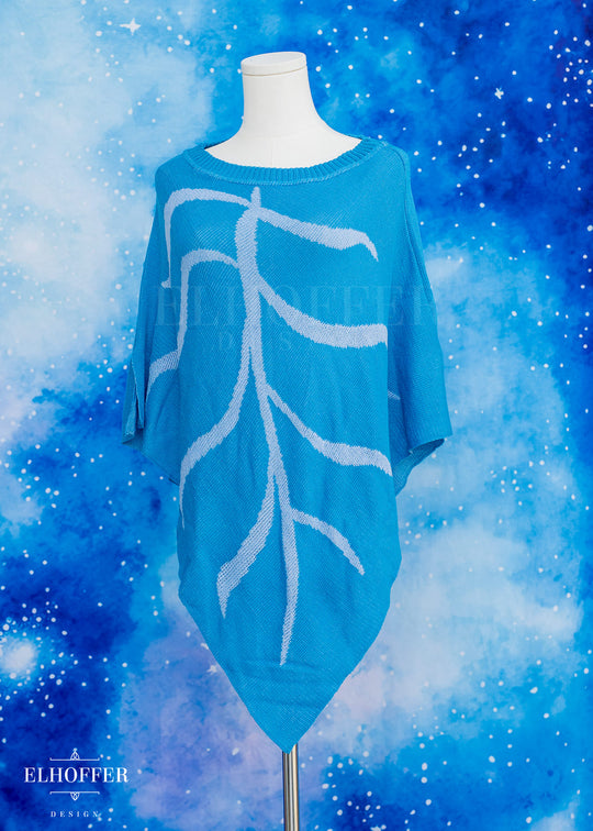 Essential Leaf Poncho - Frosty Blue