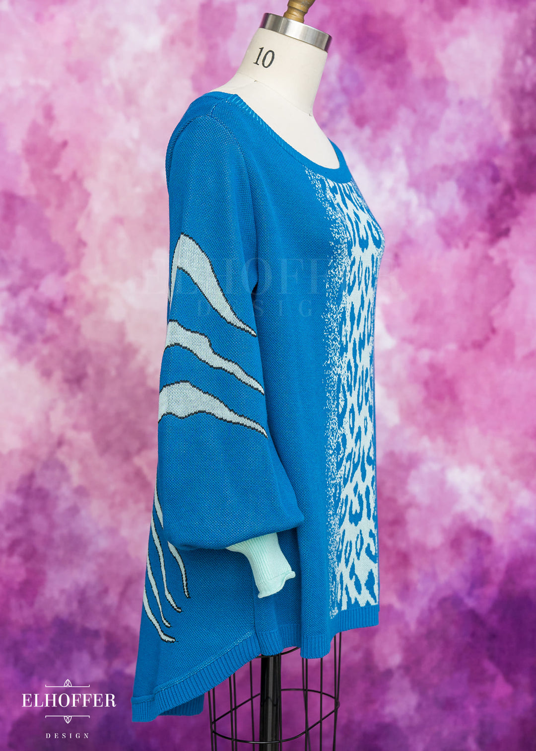 PREORDER - Blue Tiger Oversize Sweater