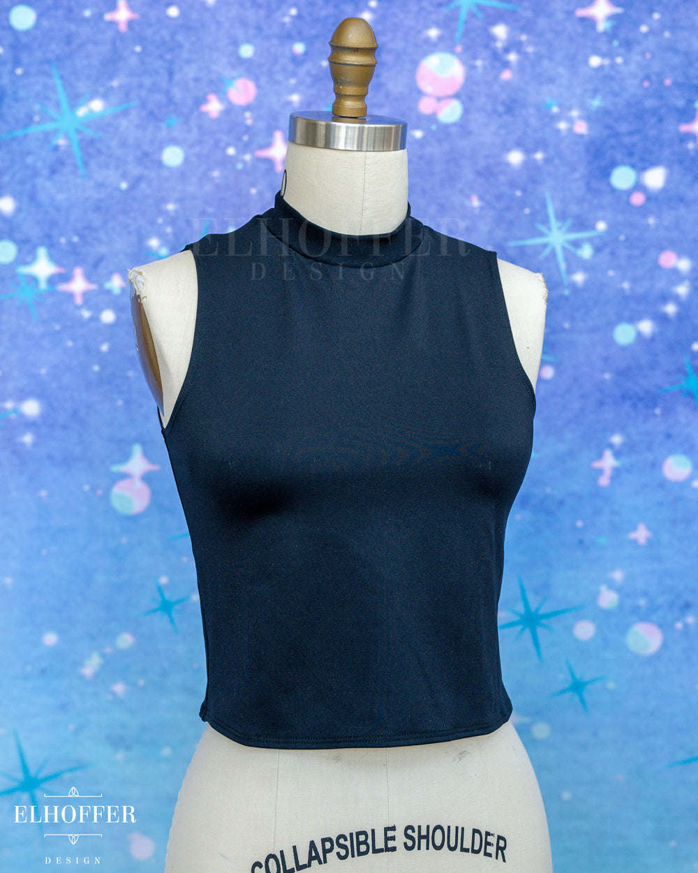 Essential Jes Crop Top - Black Compression Spandex