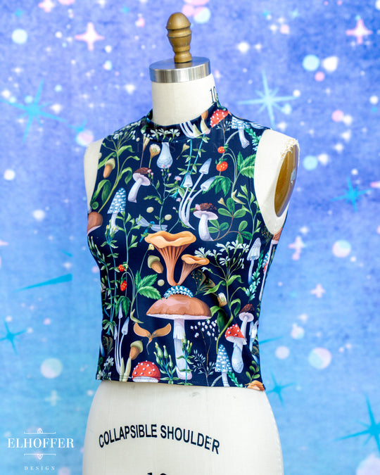 Essential Jes Crop Top - Foraging Mushrooms