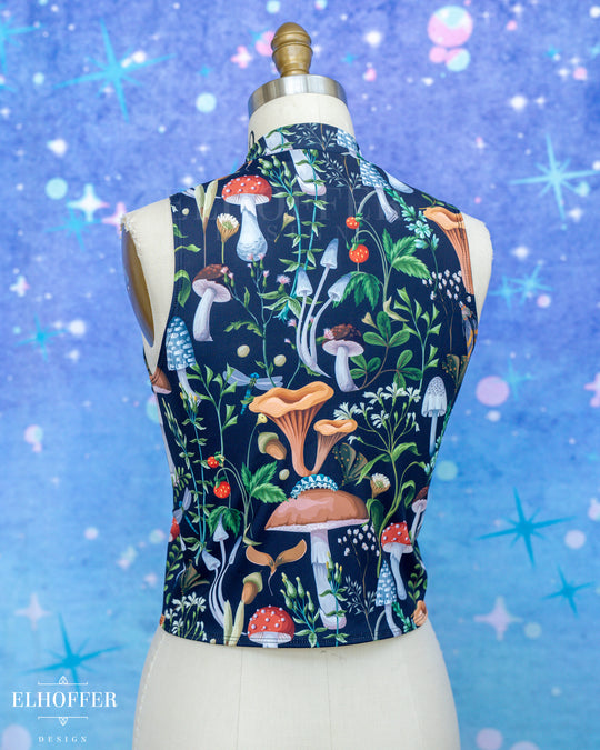 Essential Jes Crop Top - Foraging Mushrooms