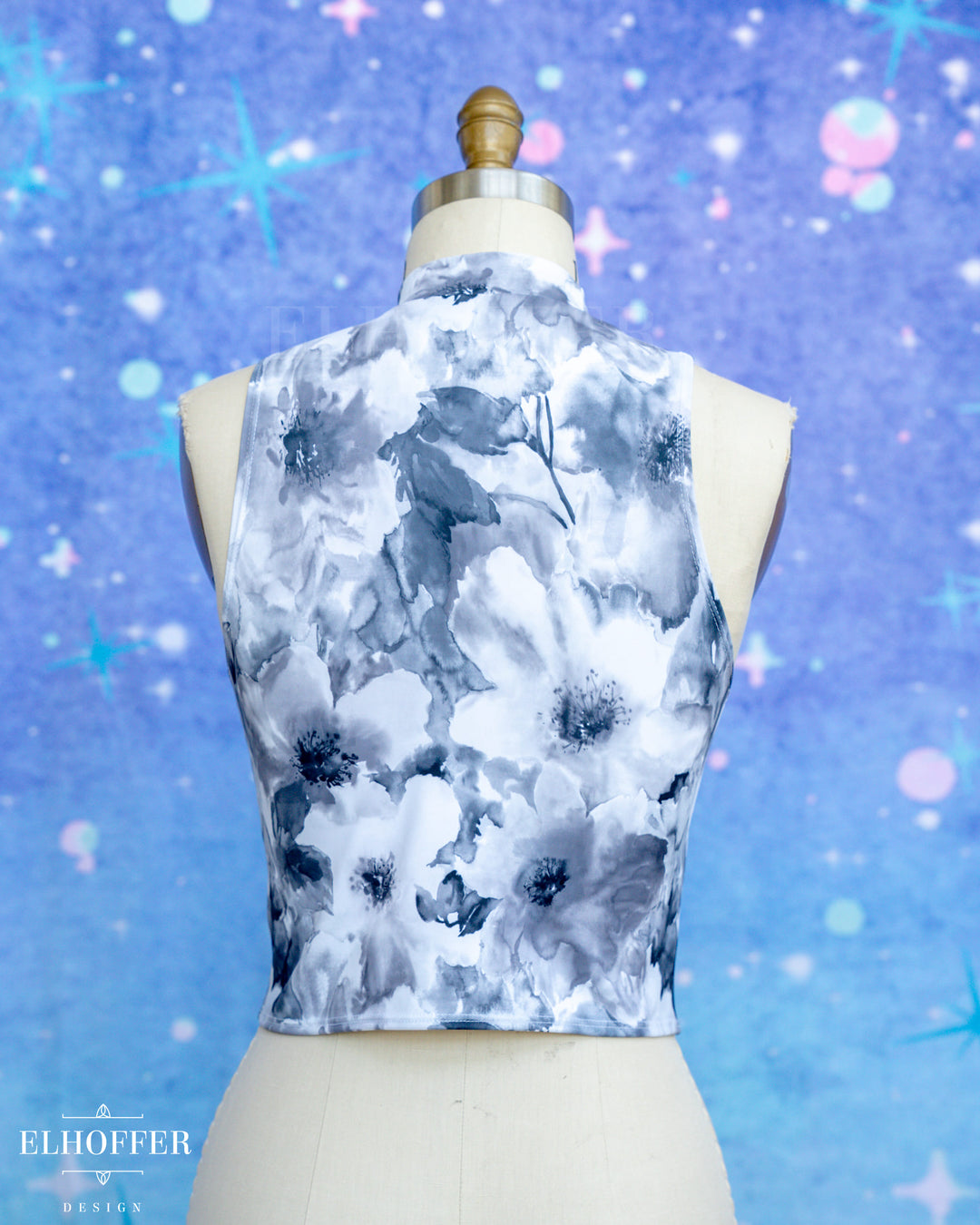 Essential Jes Crop Top - Black & White Watercolor Floral