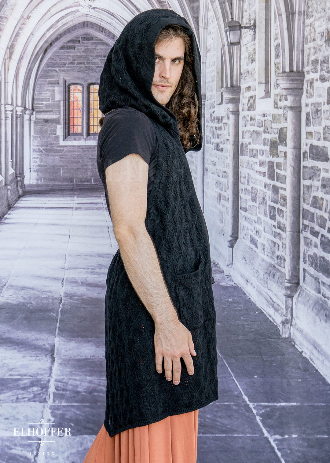 Elven Rogue Hooded Vest - Wraith Black