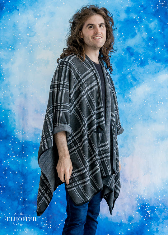 Essential Tartan Poncho - Charcoal