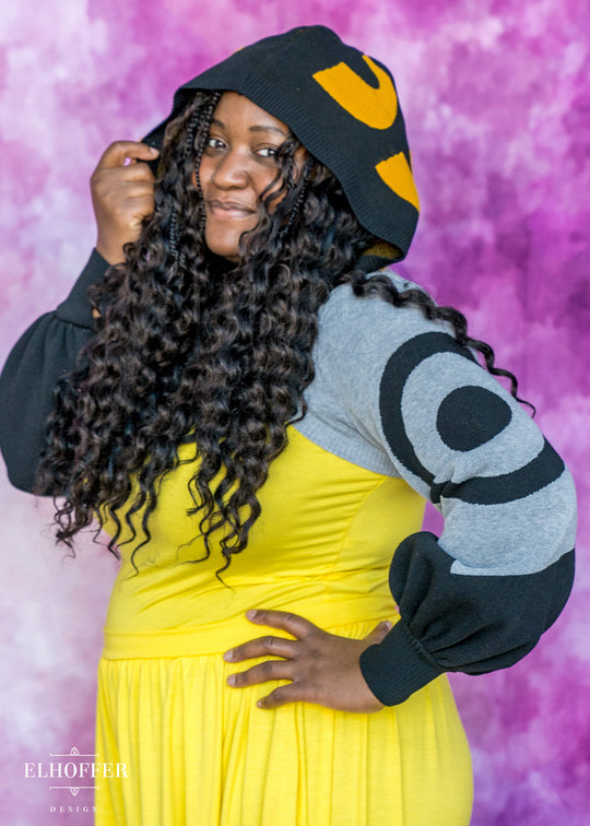 Sassy Magpie Capricorn Hooded Crop