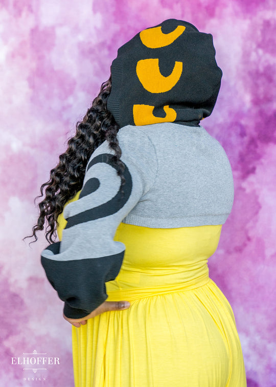 Sassy Magpie Capricorn Hooded Crop