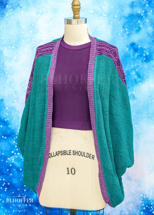 Essential Susan Crop Top - Sinister Purple Chevron