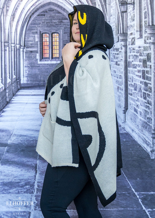 Sassy Magpie Hooded Poncho