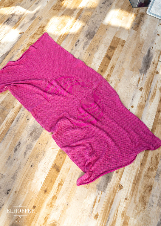 Remnant Raw Blanket - Fae of Night & Stars Robe Knit Panel - Pretty Pink