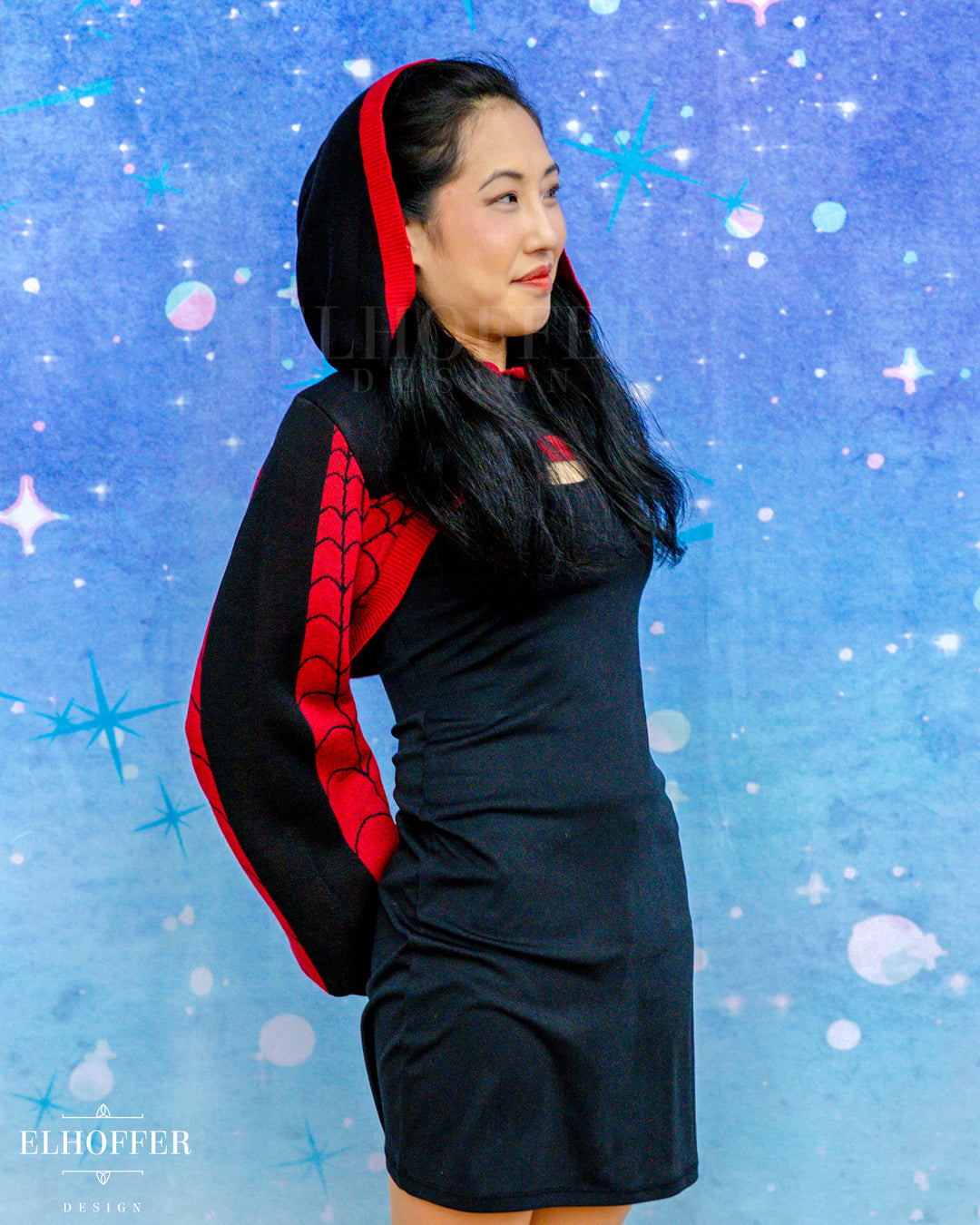 Spiderweb Capricorn Hooded Crop - Ultimate Black