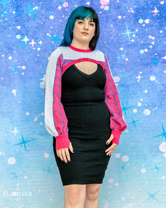 Spiderweb Capricorn Crew Crop - Ghostie White