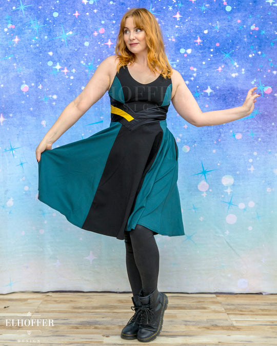 Marvelous Mischief Dress - Spruce Accents