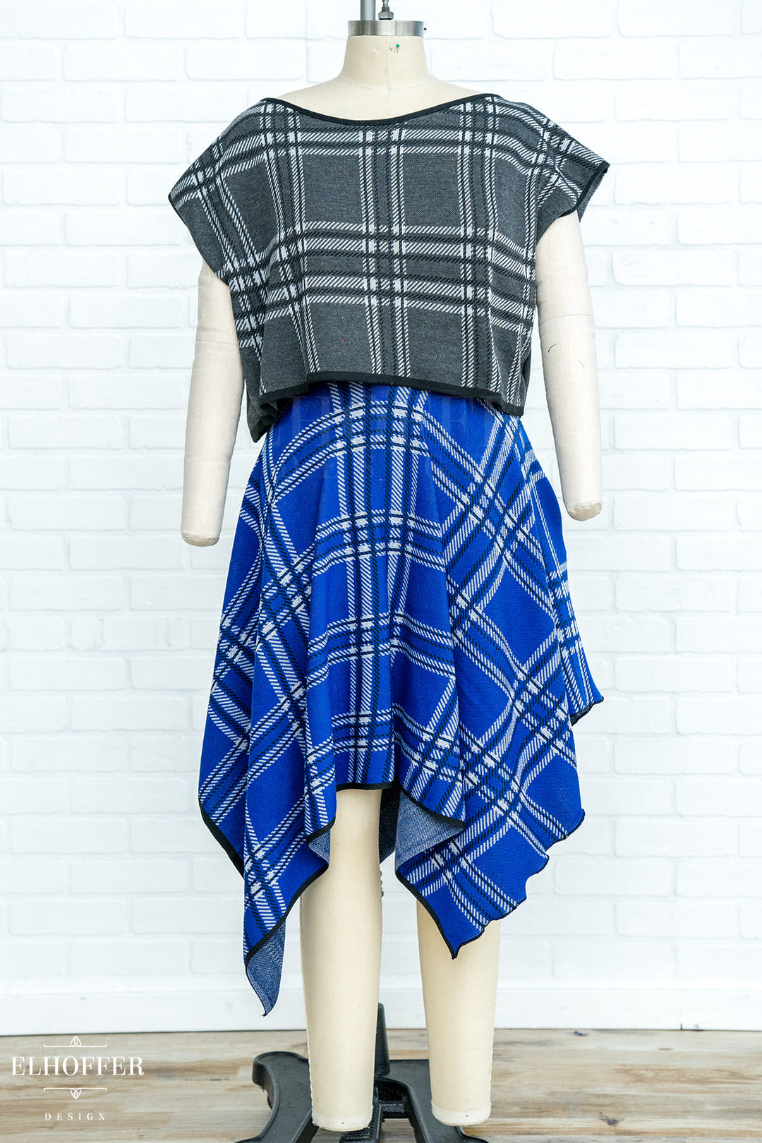 Essential Tartan Boatneck Crop