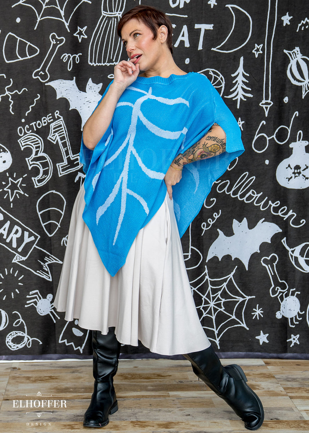 Essential Leaf Poncho - Frosty Blue