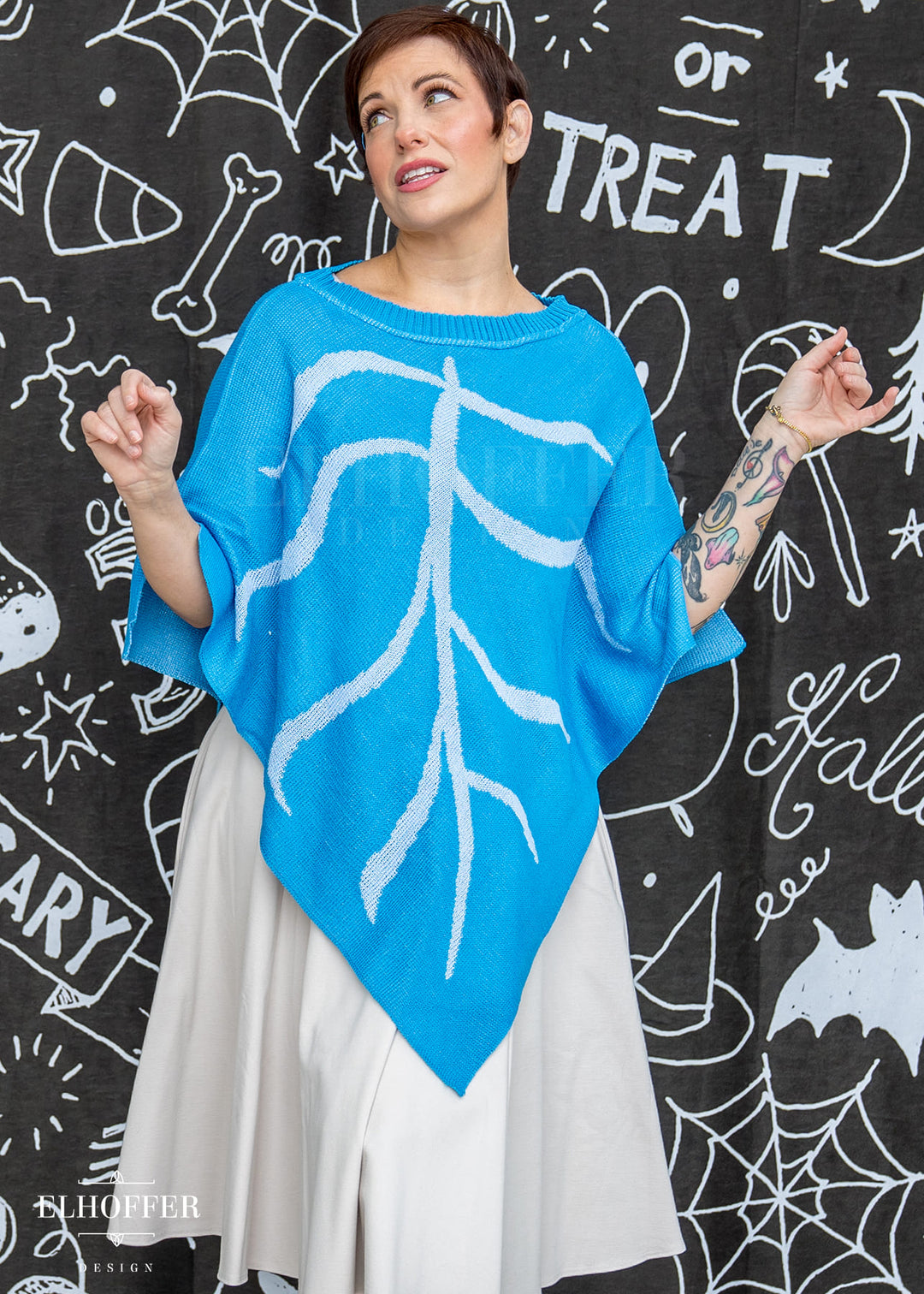 Essential Leaf Poncho - Frosty Blue