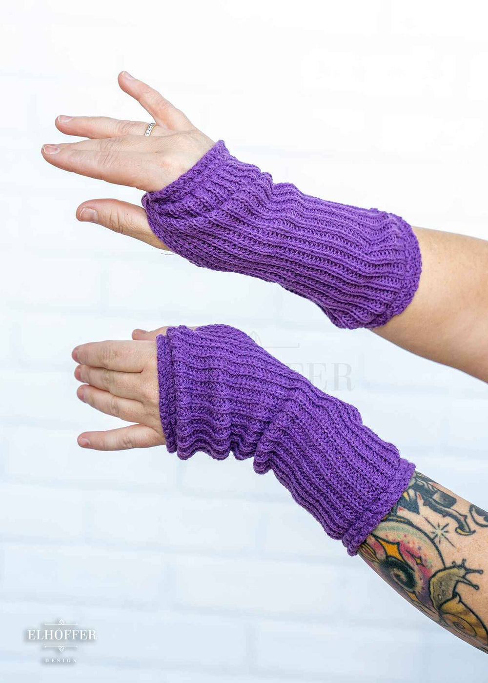 Sacred Princess Fingerless Gloves - Conjurer Purple