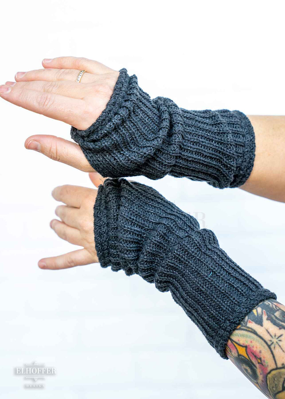 Sacred Princess Fingerless Gloves - Storm Horn Grey