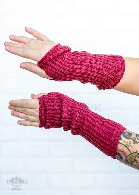 Sacred Princess Fingerless Gloves - Red Wizard