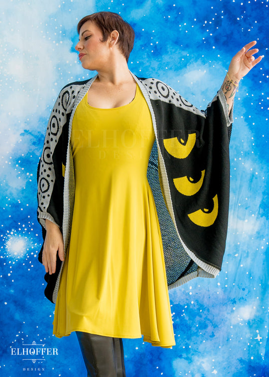 PREORDER - Sassy Magpie Dolman