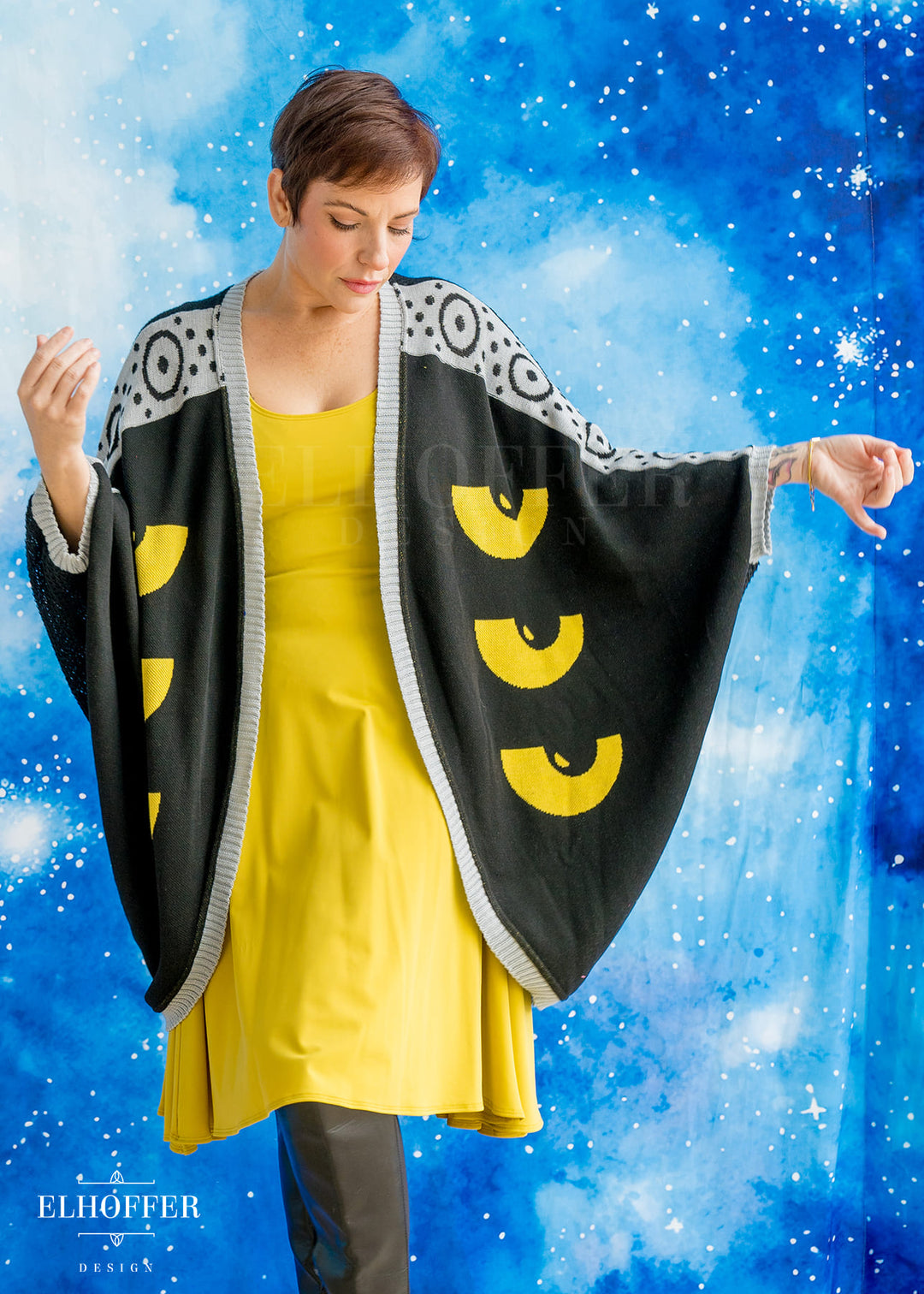 PREORDER - Sassy Magpie Dolman