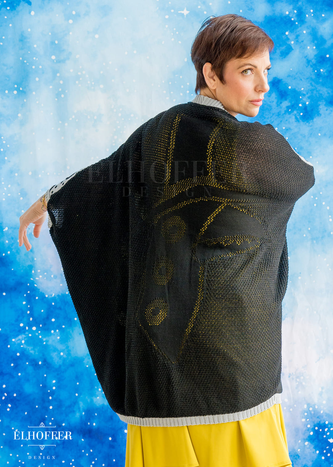 PREORDER - Sassy Magpie Dolman