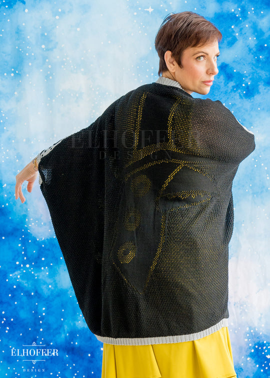 PREORDER - Sassy Magpie Dolman