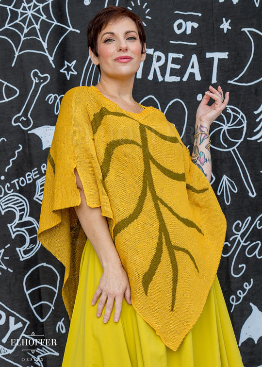 Essential Leaf Poncho - Autumnal Gold