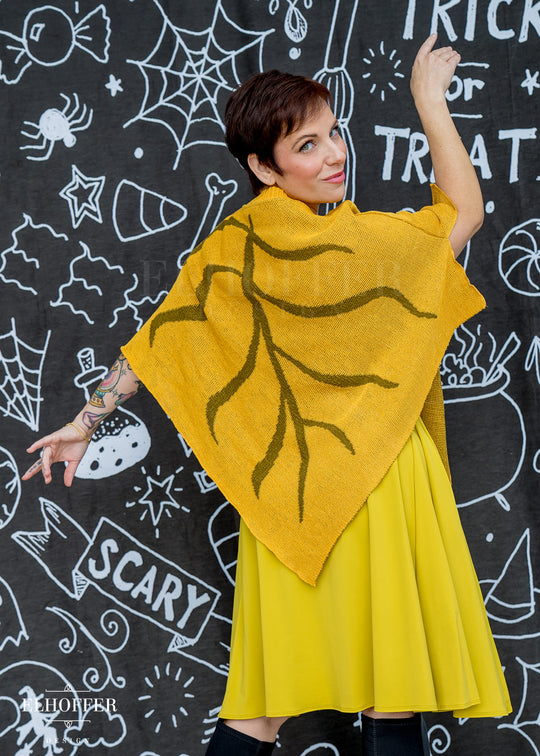 Essential Leaf Poncho - Autumnal Gold