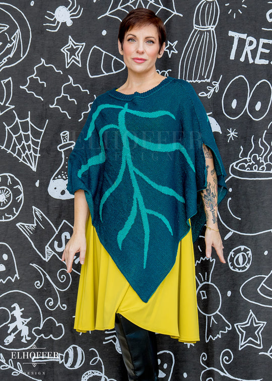 Essential Leaf Poncho - Forest Green
