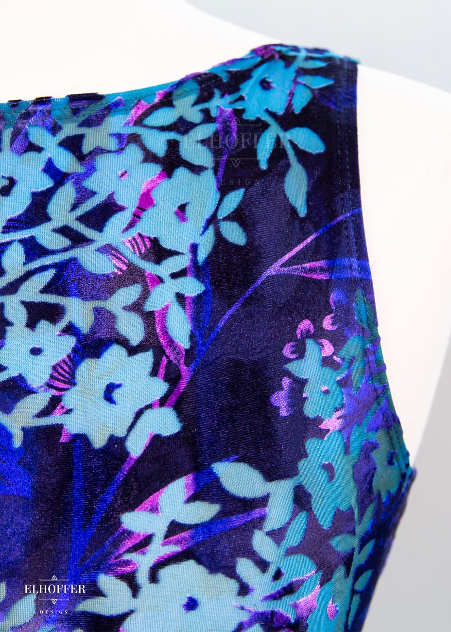 Starpuff Special - Essential Aquarius Knee Length Dress - Underworld Floral Burnout Velvet