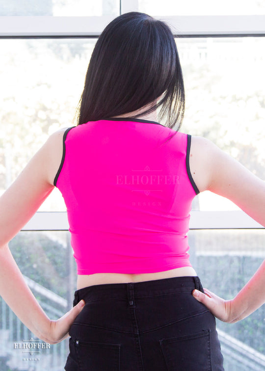 Essential Buffy Crop Top - Hot Pink