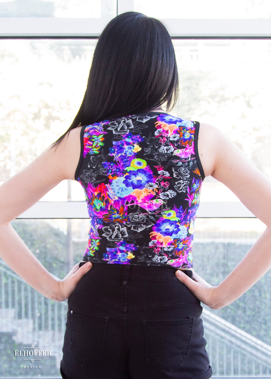 Essential Buffy Crop Top - Kaleidoscope Flowers