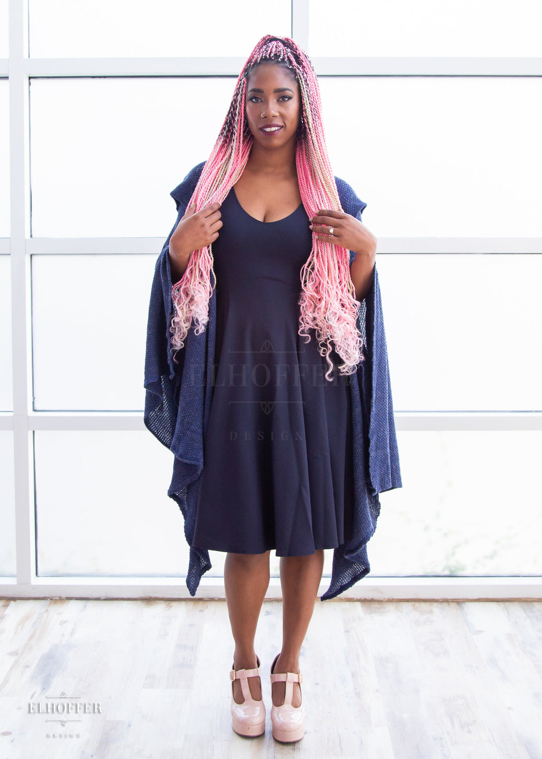 Essential Nomad Cape - Heathered Navy