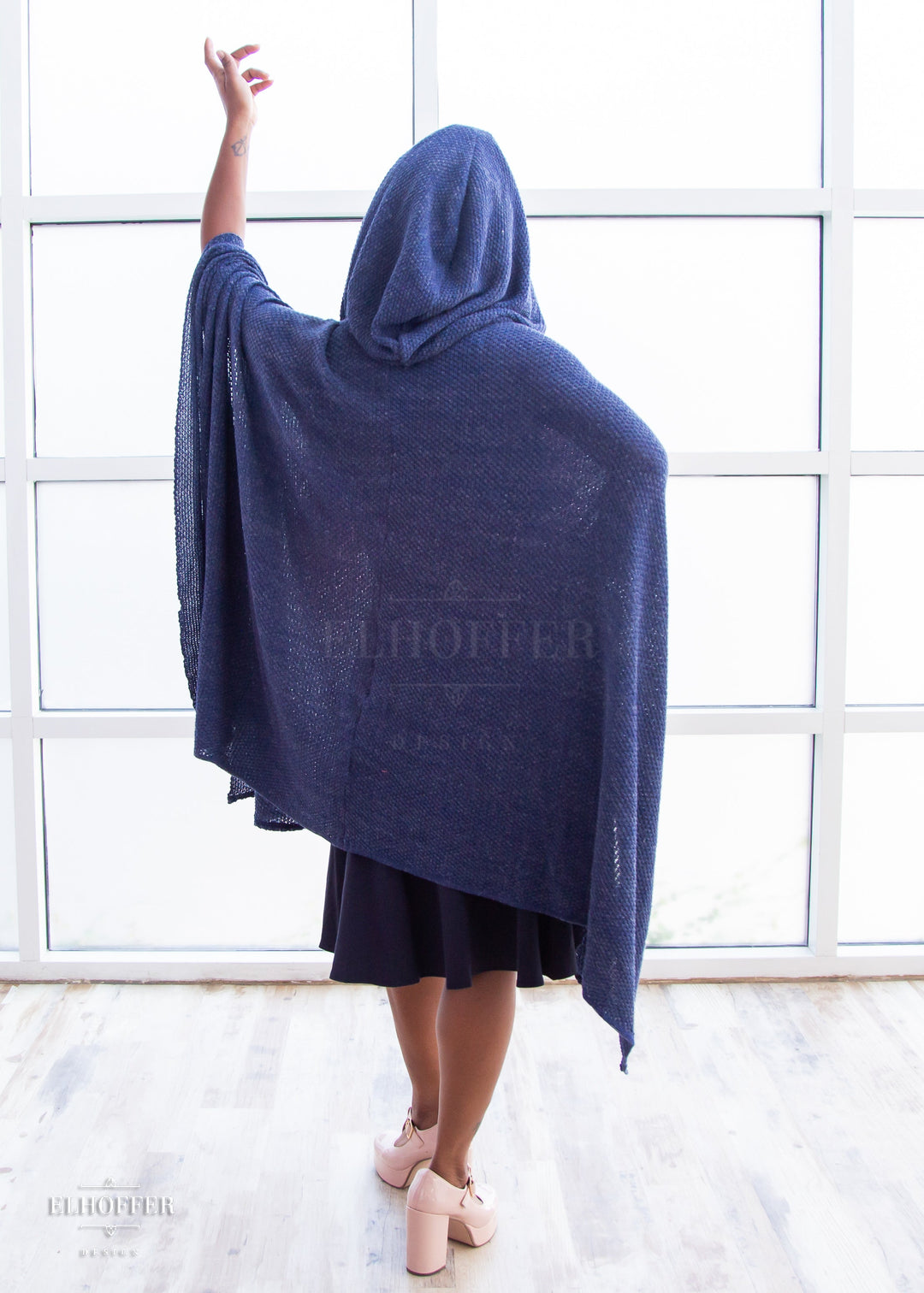 Essential Nomad Cape - Heathered Navy