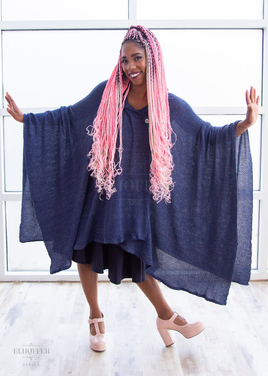 Essential Nomad Cape - Heathered Navy