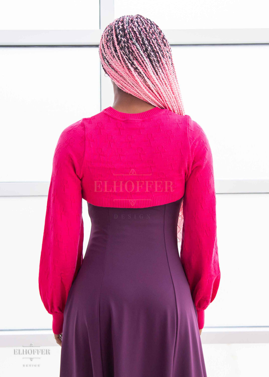 Essential Capricorn Crew Crop - Key of Life Fun Fuchsia