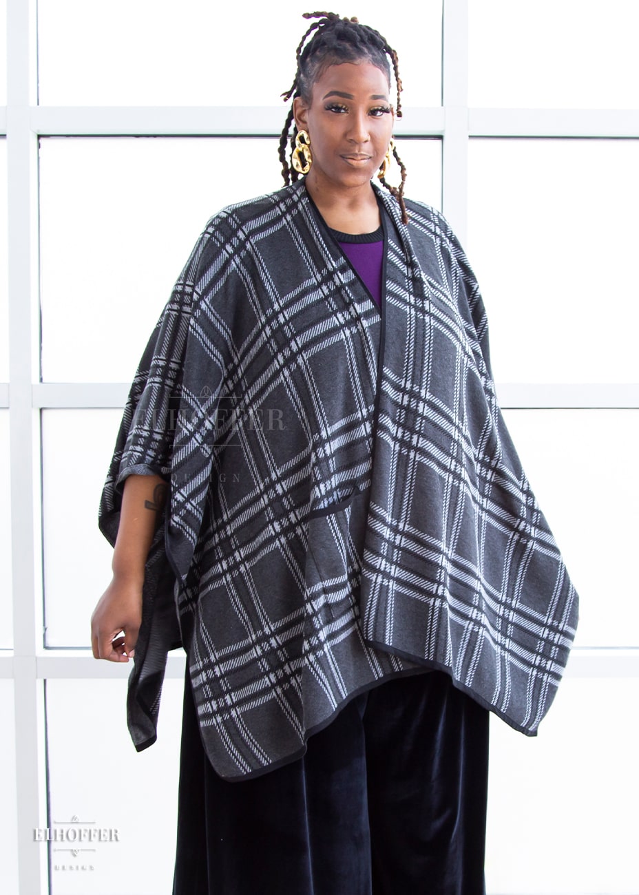 Essential Tartan Poncho - Charcoal