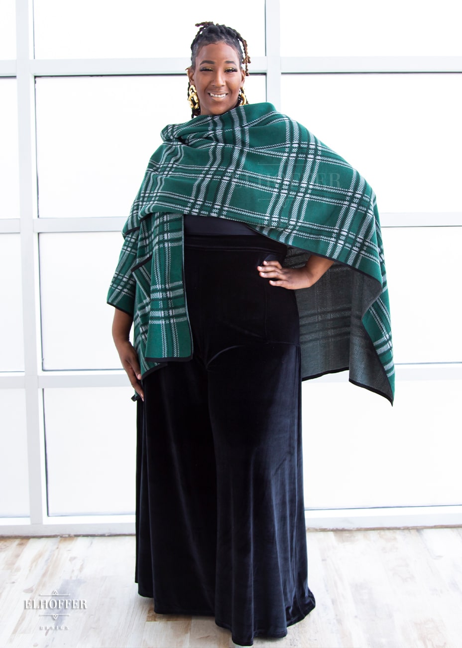 Essential Tartan Poncho - Emerald